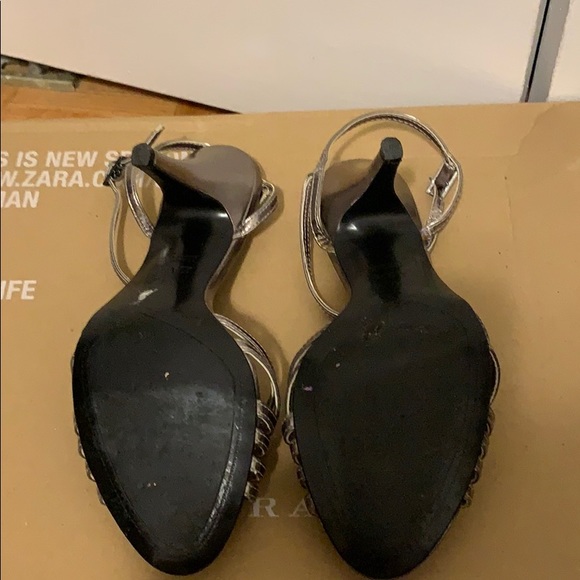 ❗️2/$30❗️Zara Silver Sandals in 6 - Picture 3 of 3